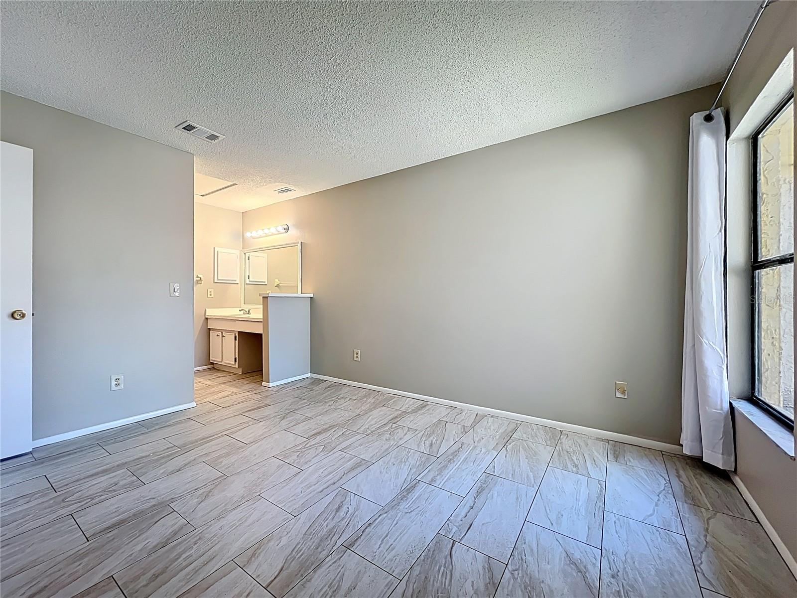 Image 25 of 56 For 12136 Sand Pebble Way