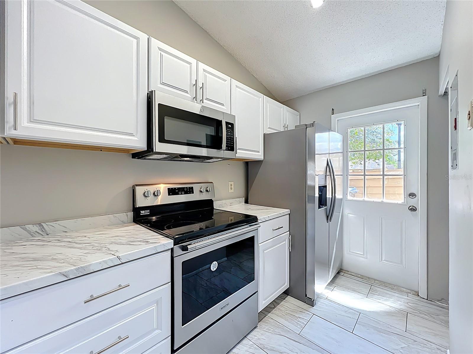 Image 9 of 56 For 12136 Sand Pebble Way