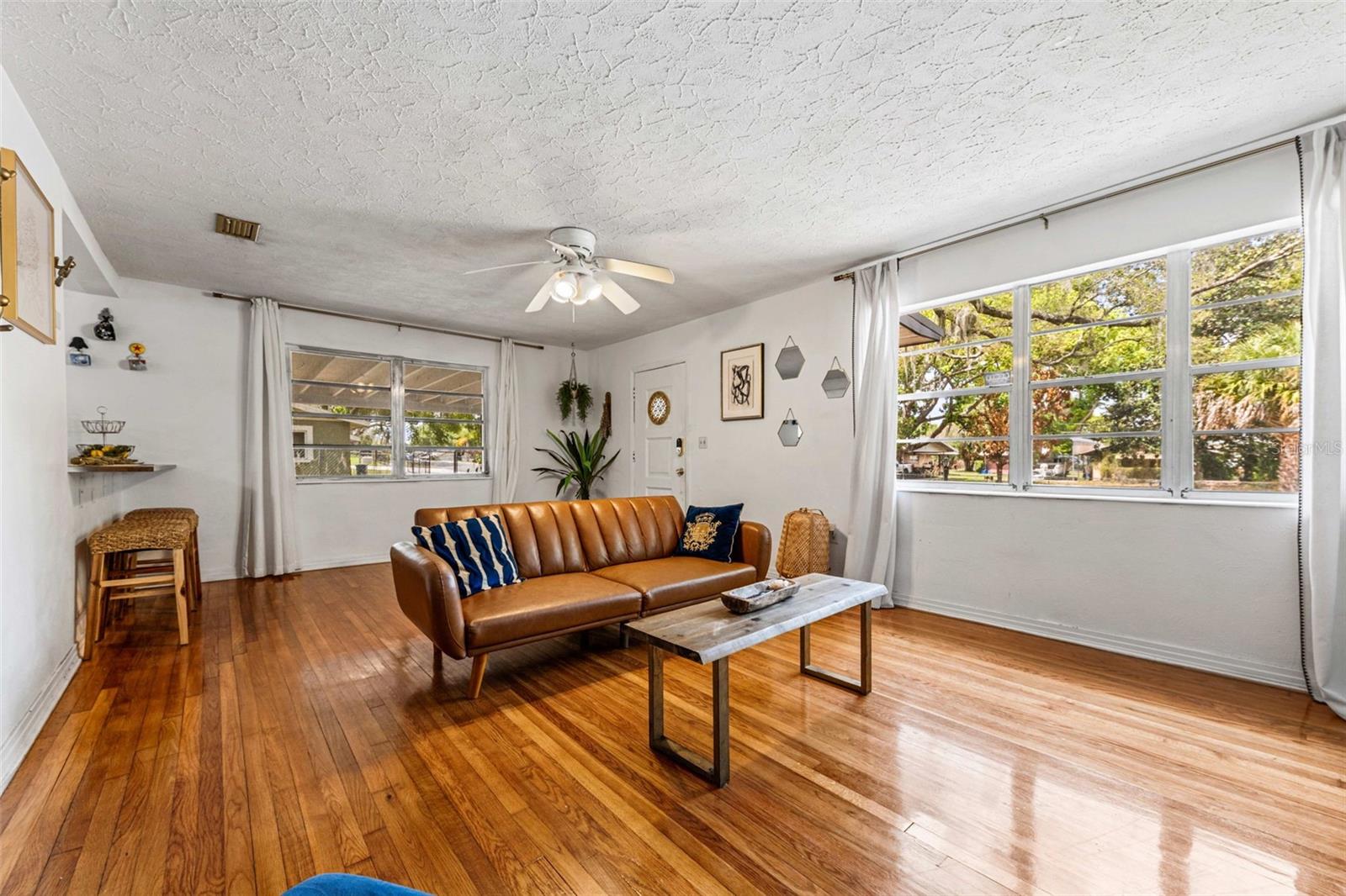 Image 10 of 29 For 13 Magnolia Street