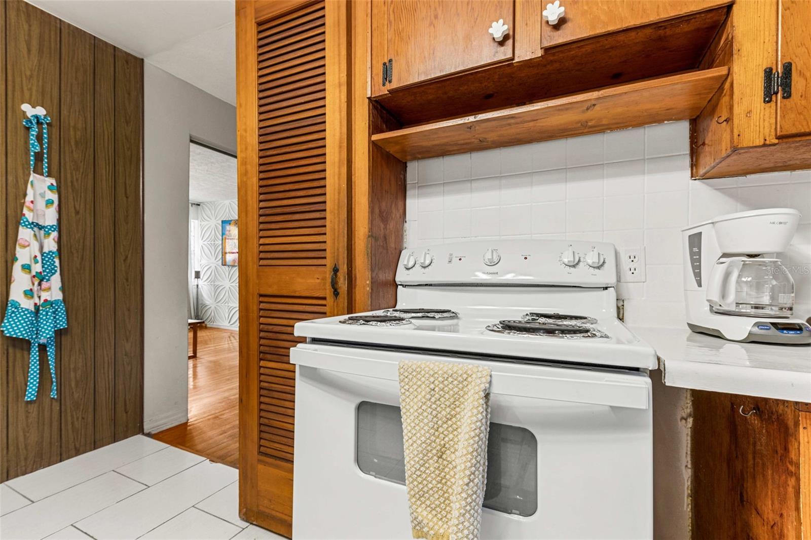 Image 16 of 29 For 13 Magnolia Street