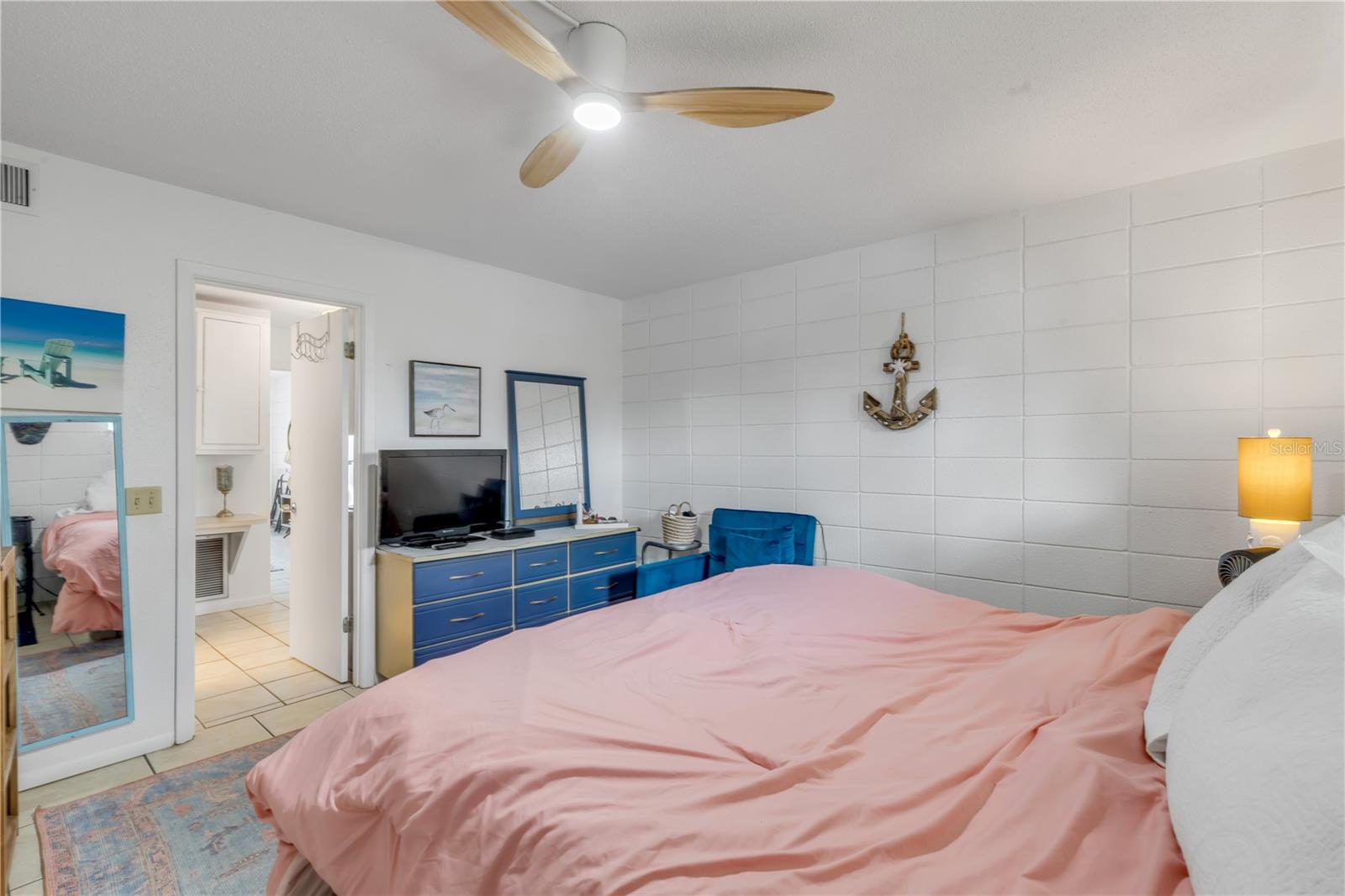 Image 21 of 35 For 541 Peninsula Avenue A19