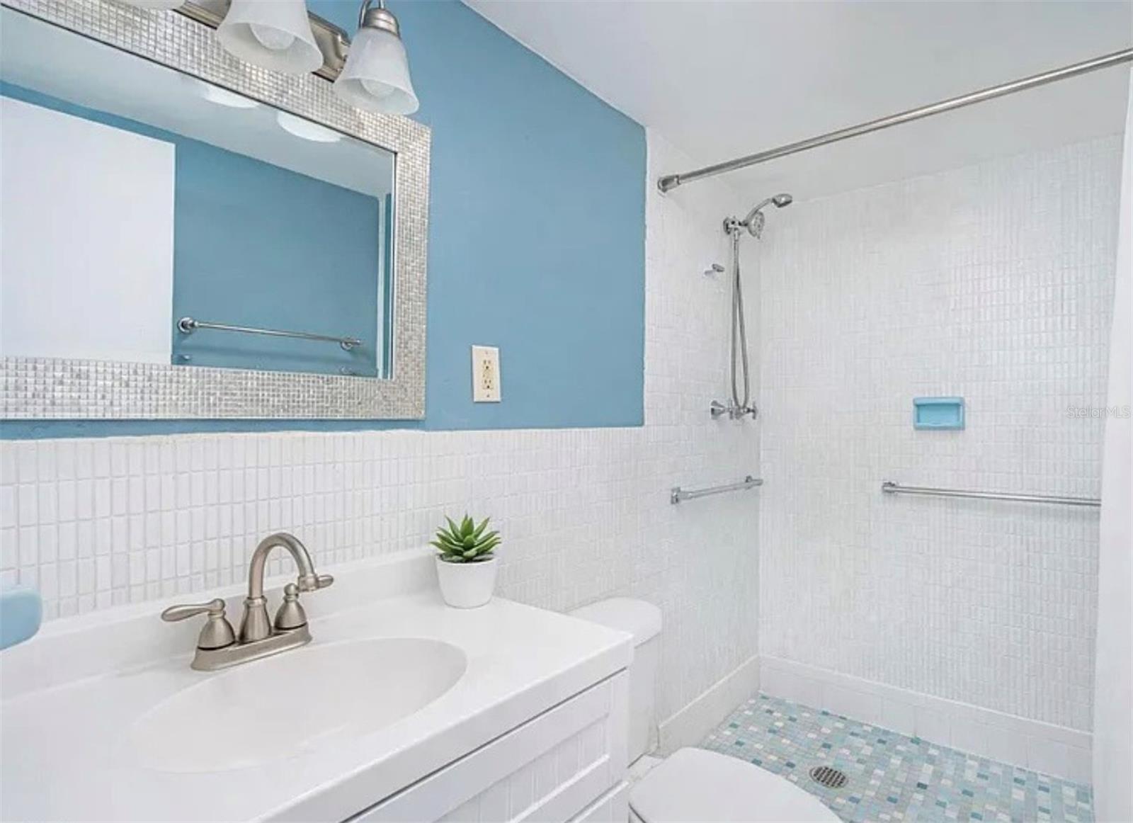 Image 14 of 23 For 1224 Peninsula Drive 415