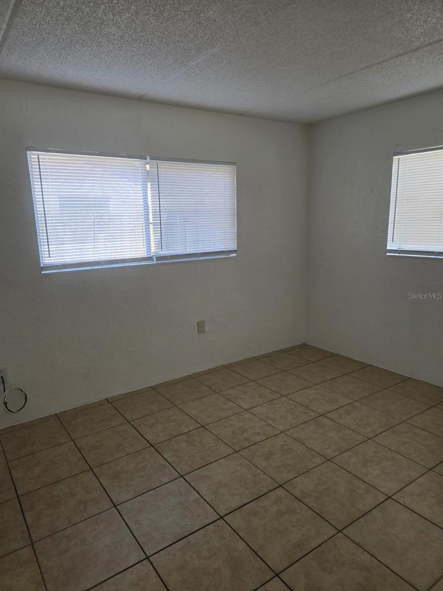 Image 12 of 23 For 1216 Kennedy Road 19