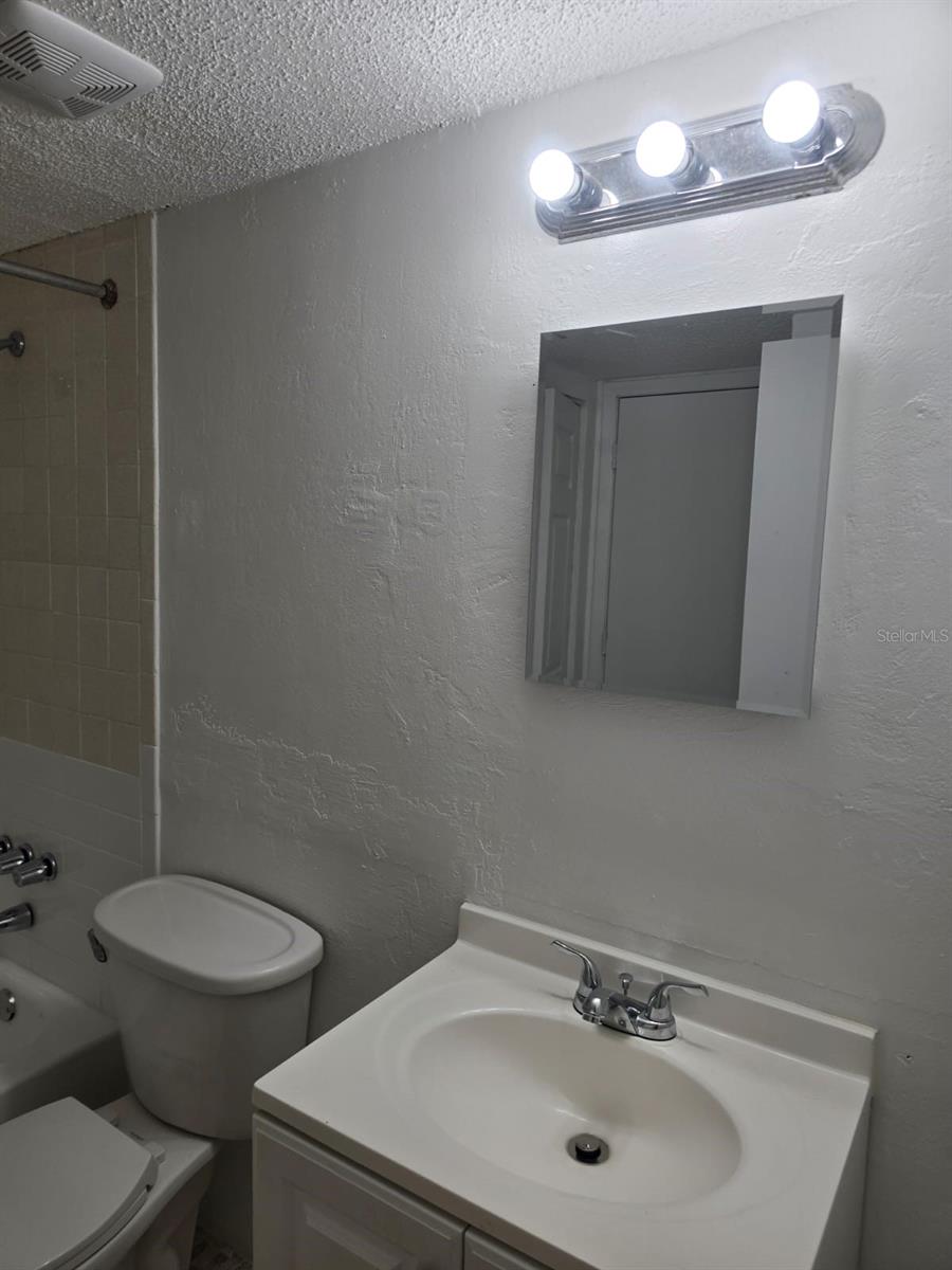 Image 16 of 23 For 1216 Kennedy Road 19