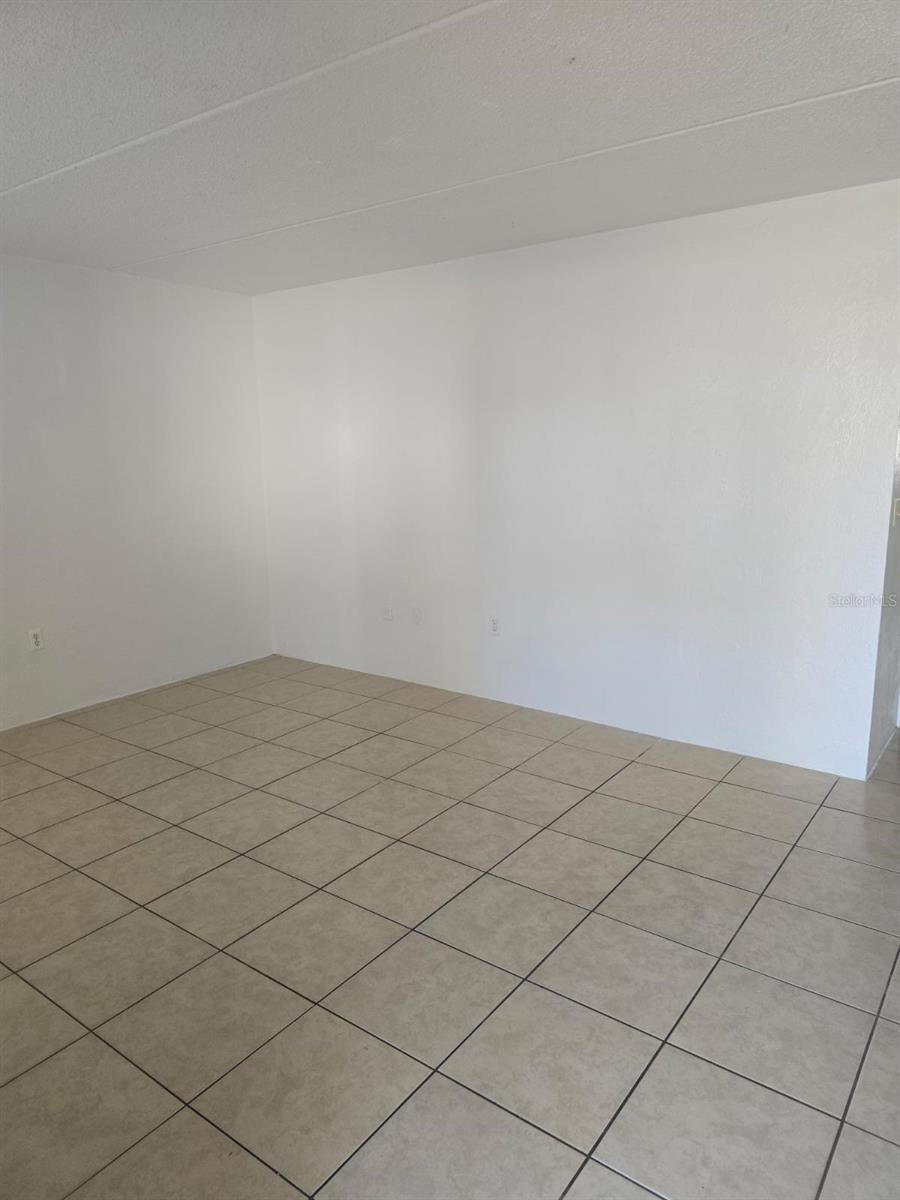Image 8 of 23 For 1216 Kennedy Road 19