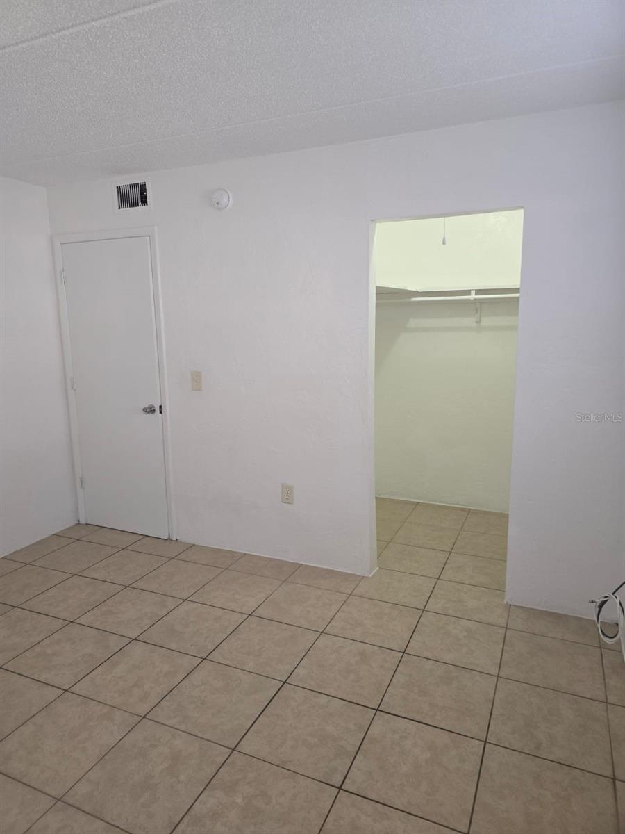Image 9 of 23 For 1216 Kennedy Road 19