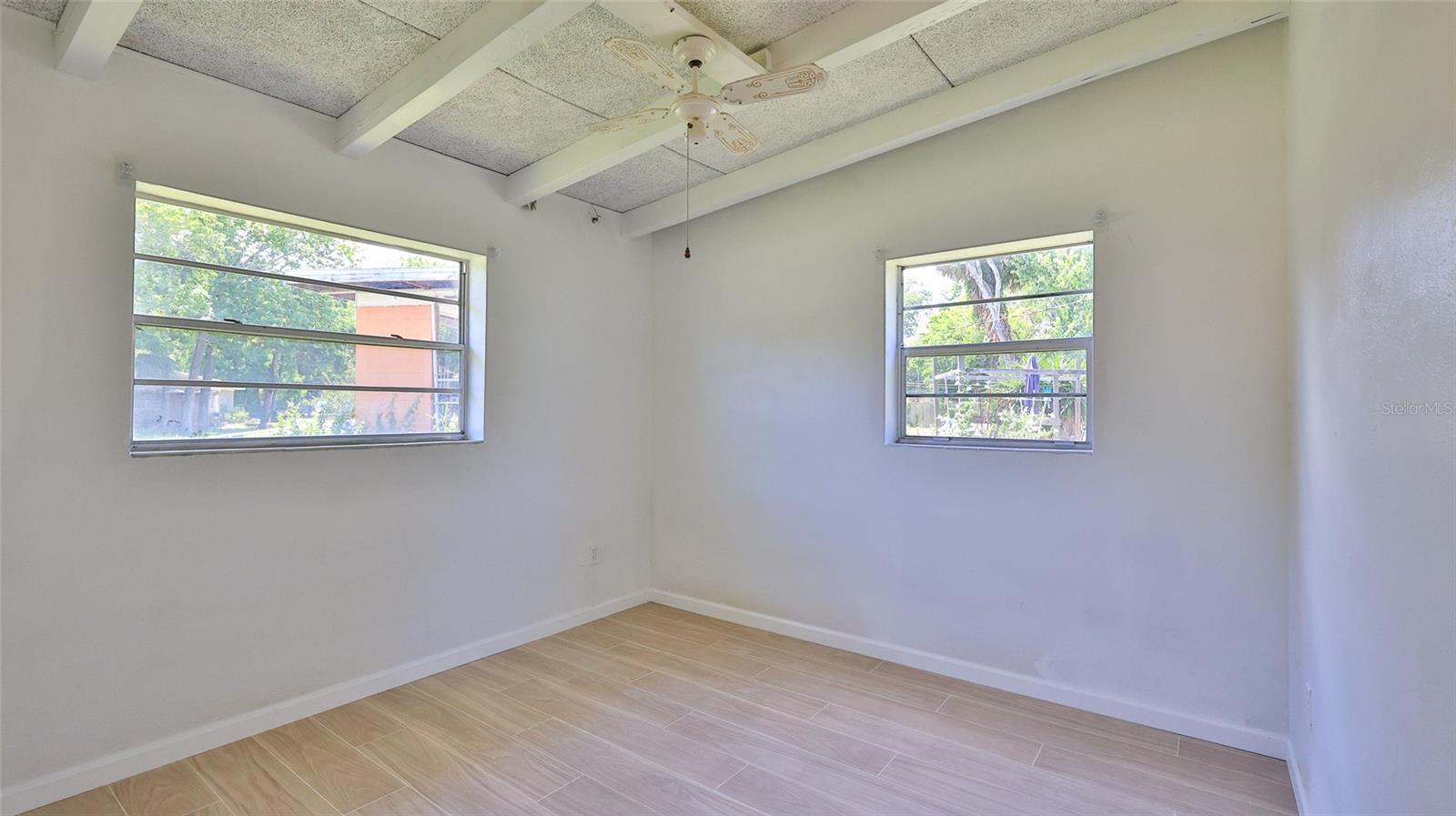 Image 12 of 26 For 536 Dorothy Avenue
