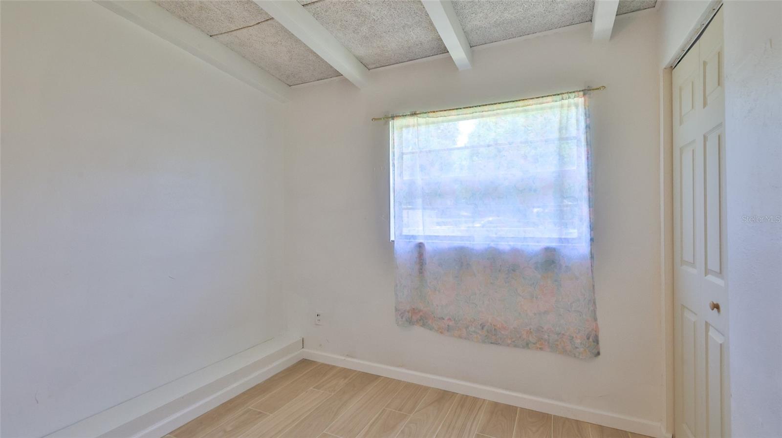 Image 15 of 26 For 536 Dorothy Avenue