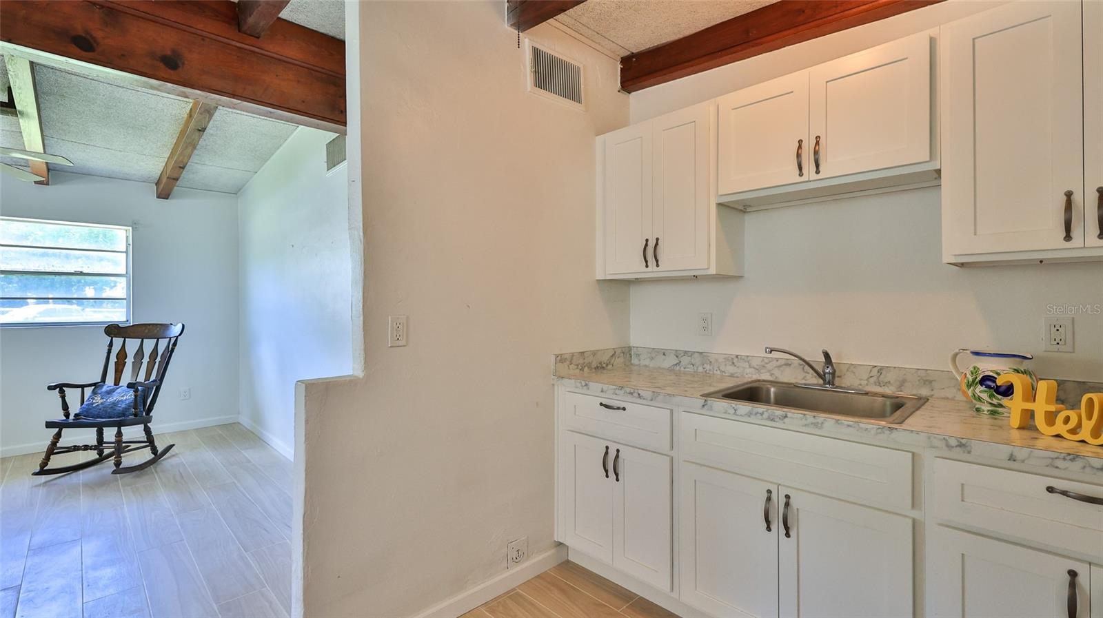 Image 6 of 26 For 536 Dorothy Avenue