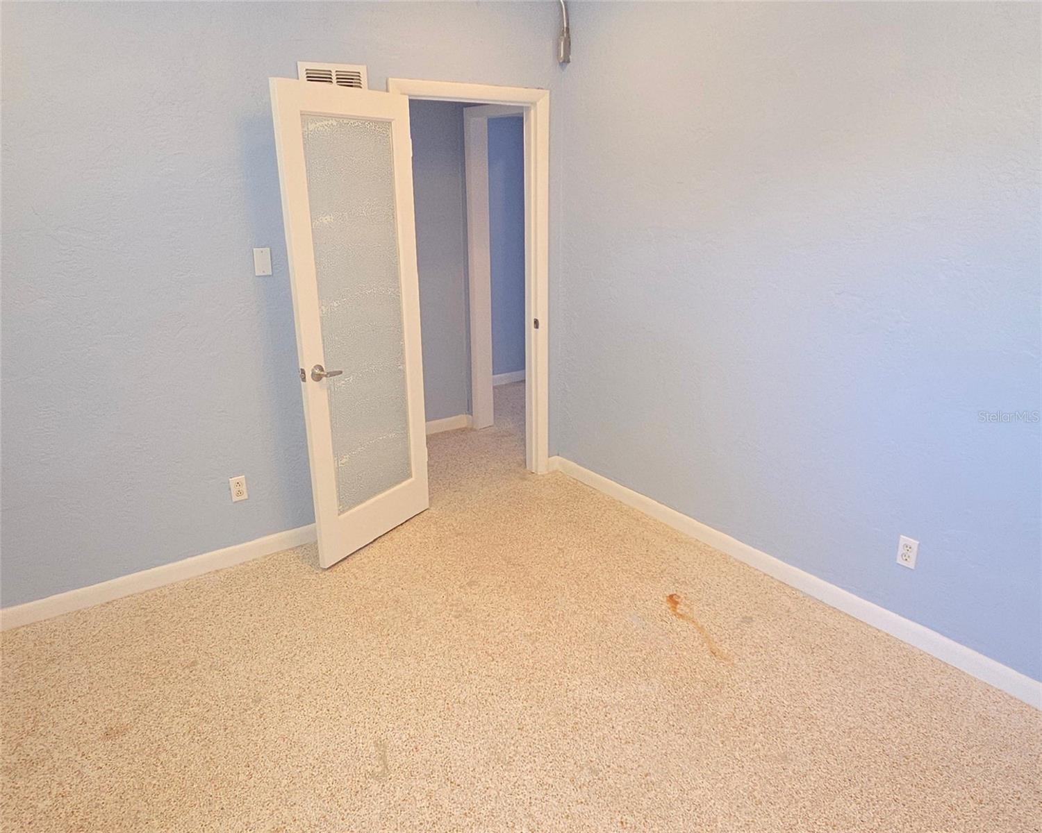 Image 10 of 14 For 921 Ridgewood Avenue A
