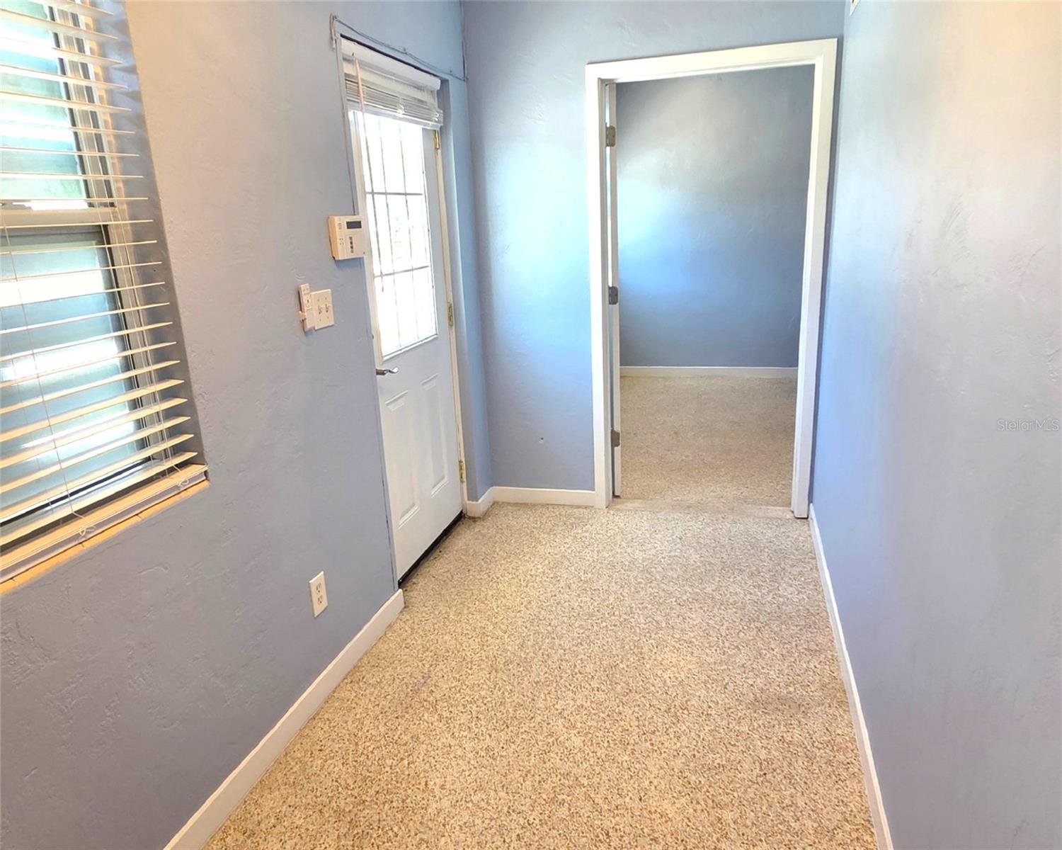 Image 3 of 14 For 921 Ridgewood Avenue A