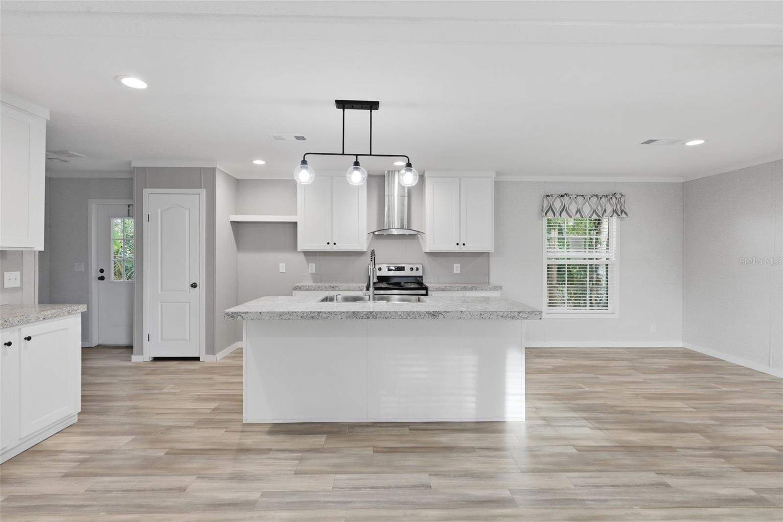 Image 12 of 26 For 781 Bayou Drive