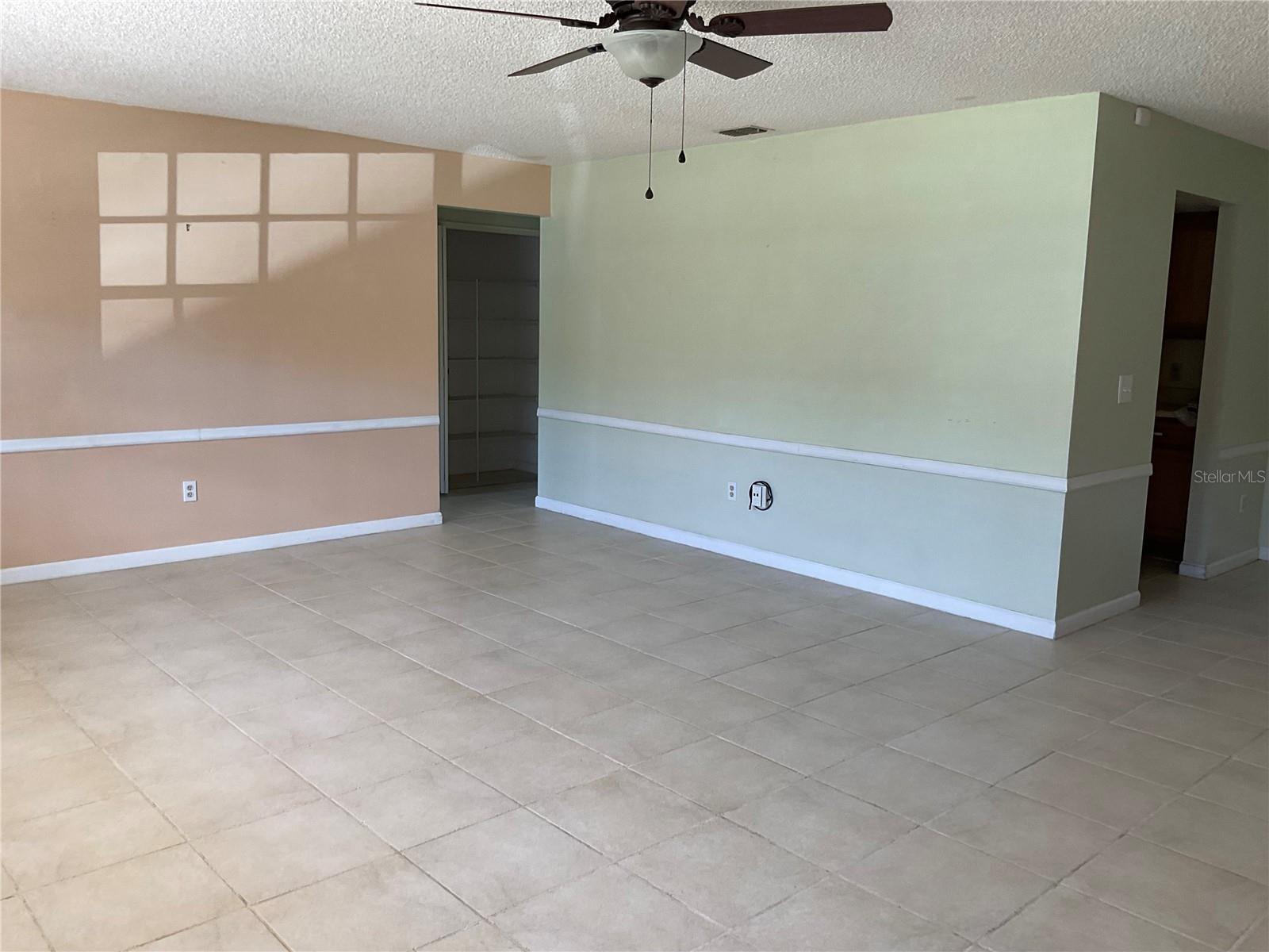 Image 11 of 26 For 1073 Embassy Drive