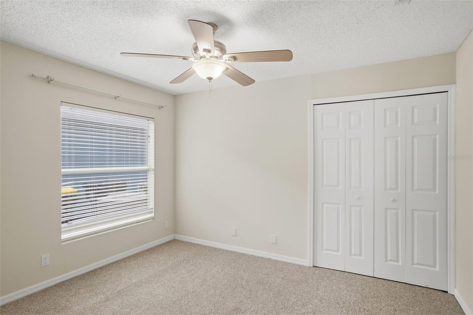 Image 18 of 34 For 553 Maidenhair Court