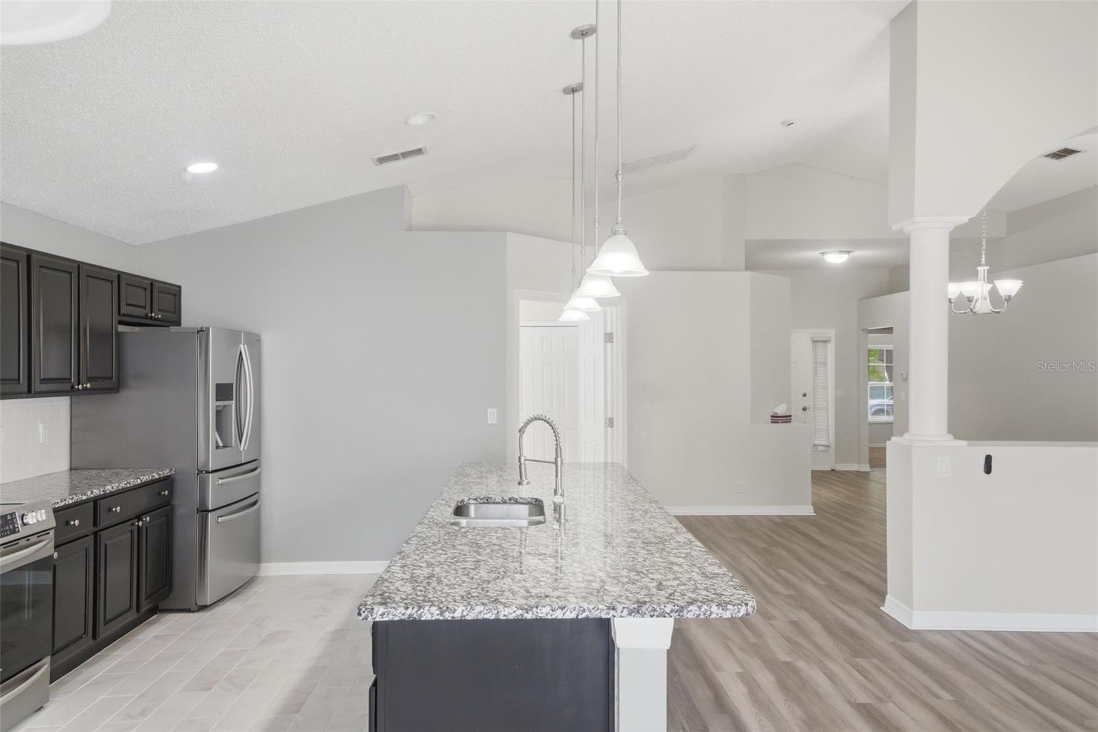 Image 6 of 34 For 553 Maidenhair Court