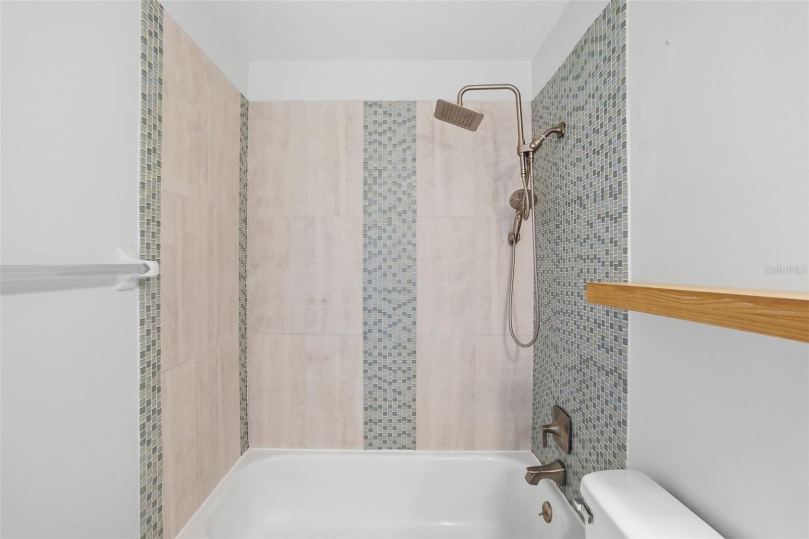 Image 18 of 29 For 3750 Atlantic Avenue 180