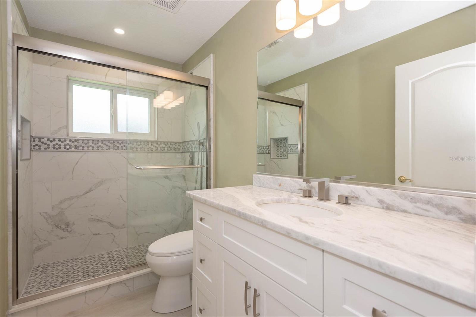 Image 27 of 52 For 5479 Saint Regis Way