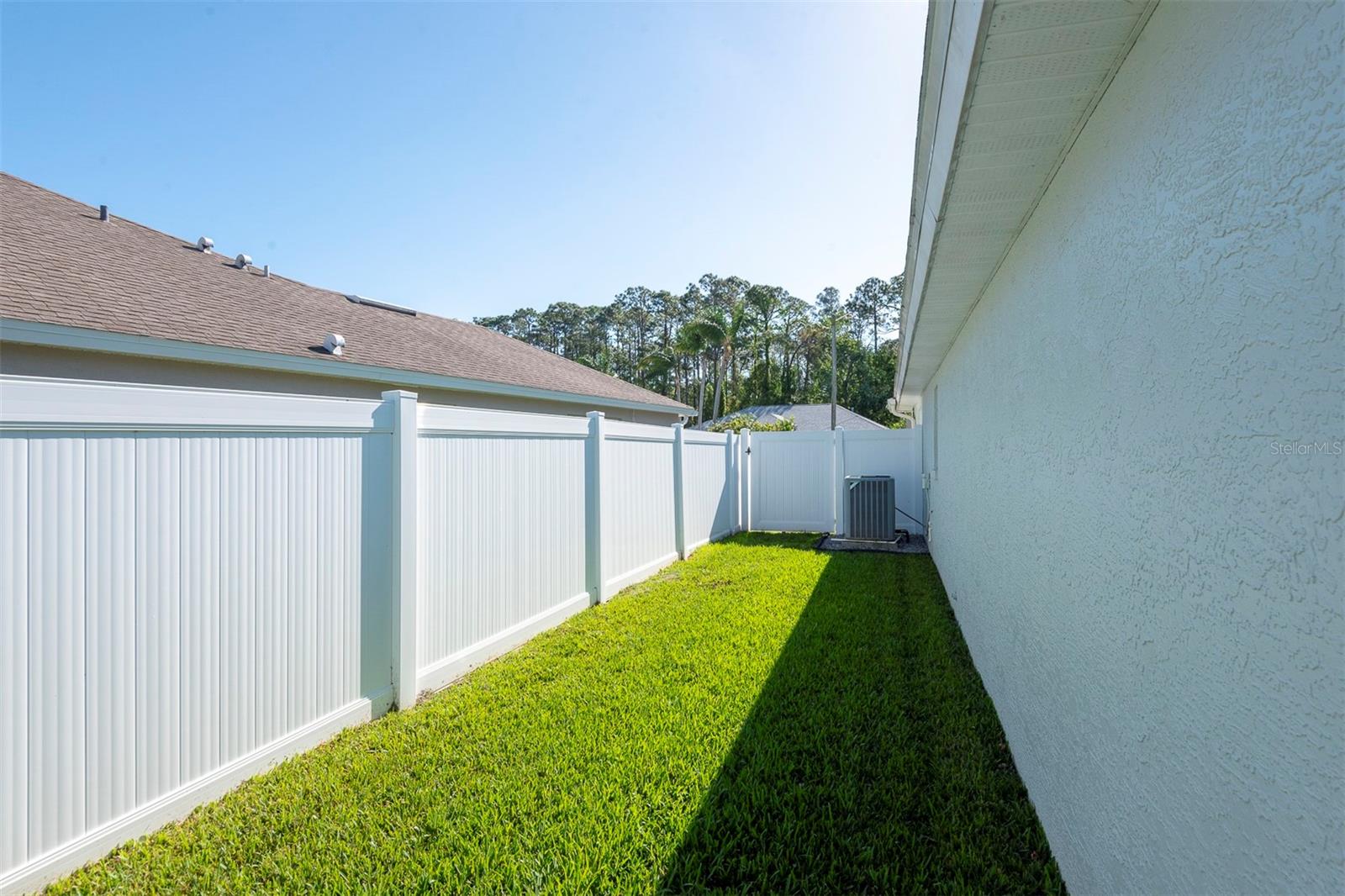 Image 44 of 52 For 5479 Saint Regis Way