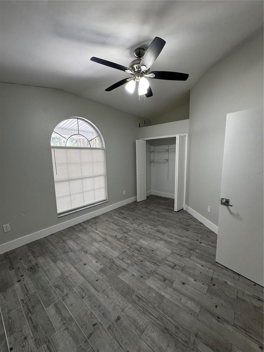 Image 11 of 18 For 1645 17th Street Sw