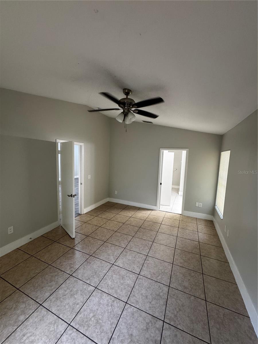 Image 13 of 18 For 1645 17th Street Sw
