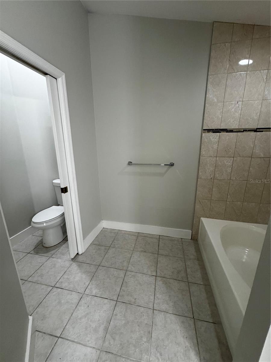 Image 16 of 18 For 1645 17th Street Sw