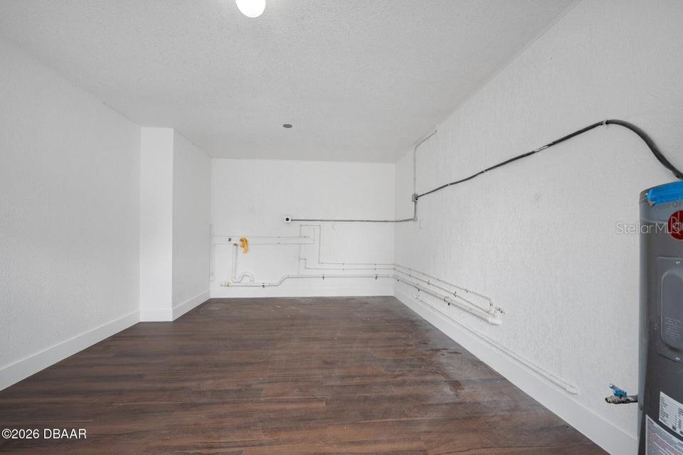 Image 52 of 72 For 934 Ridgewood Avenue