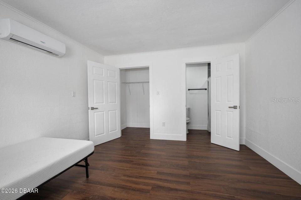 Image 53 of 72 For 934 Ridgewood Avenue