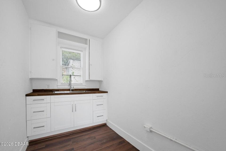 Image 59 of 72 For 934 Ridgewood Avenue