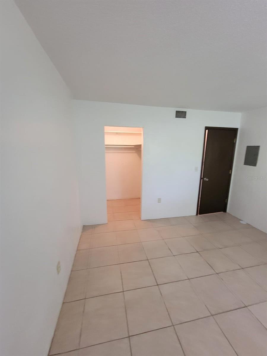 Image 16 of 16 For 1216 Kennedy Road 4