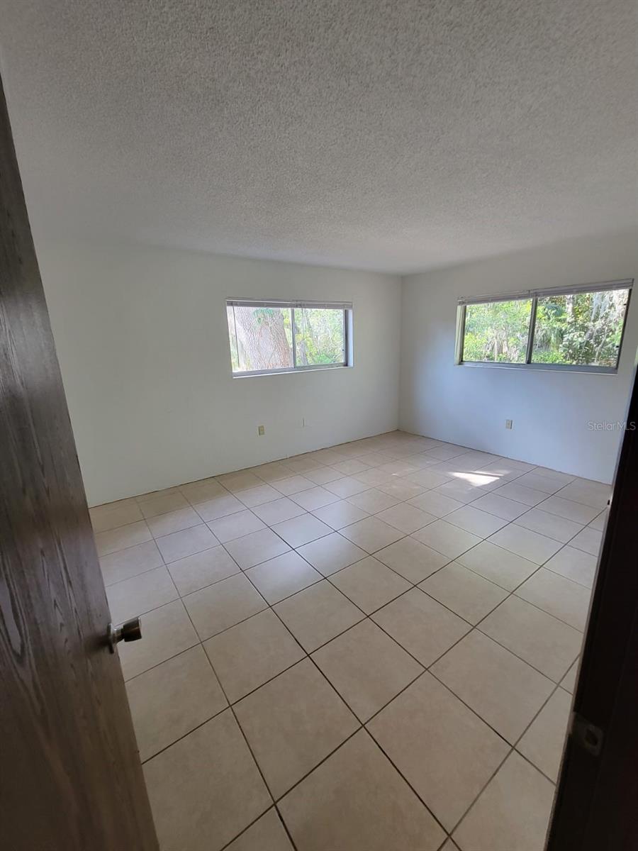 Image 9 of 16 For 1216 Kennedy Road 4
