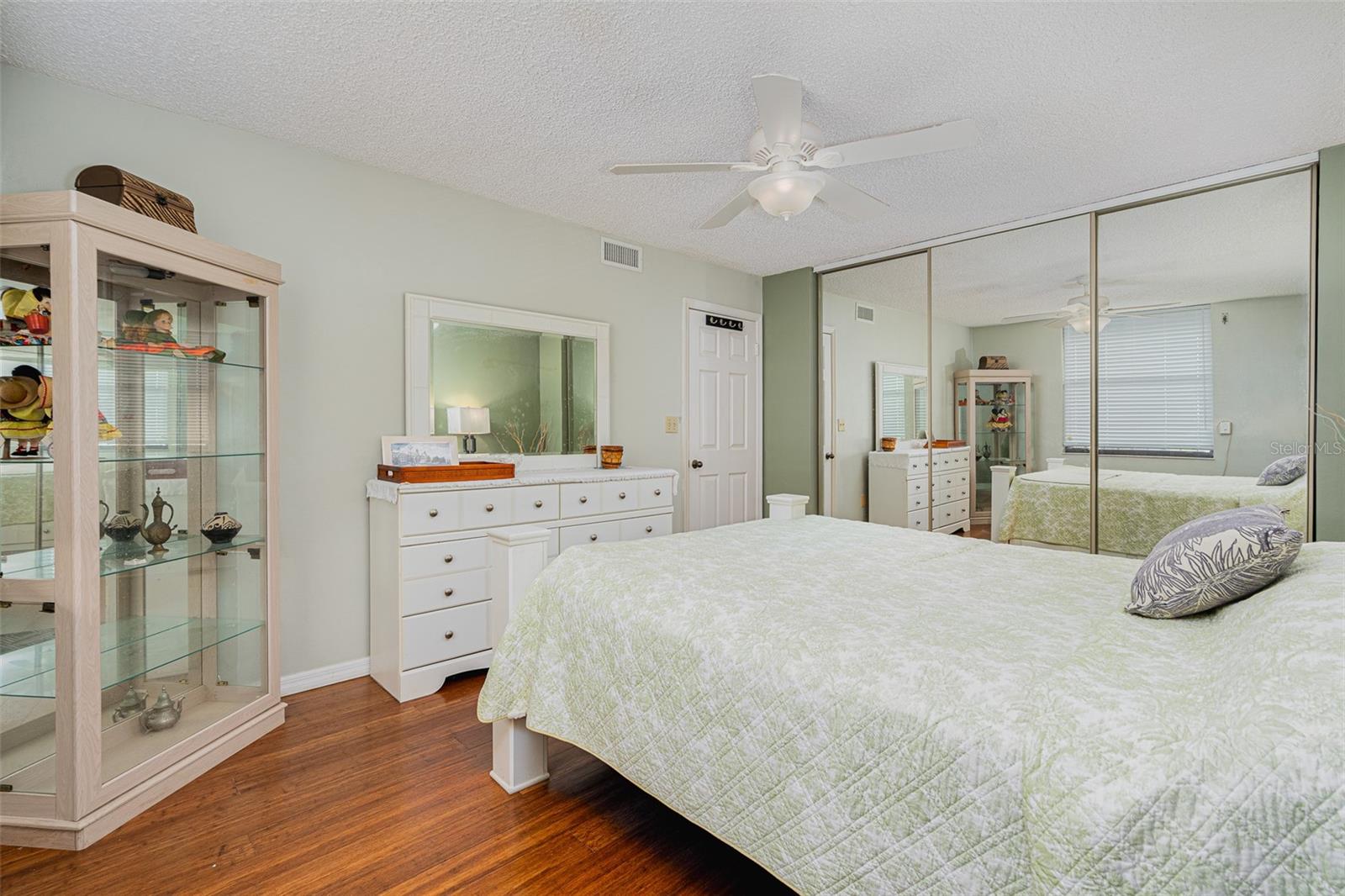 Image 12 of 29 For 3360 Ocean Shore Boulevard 5060