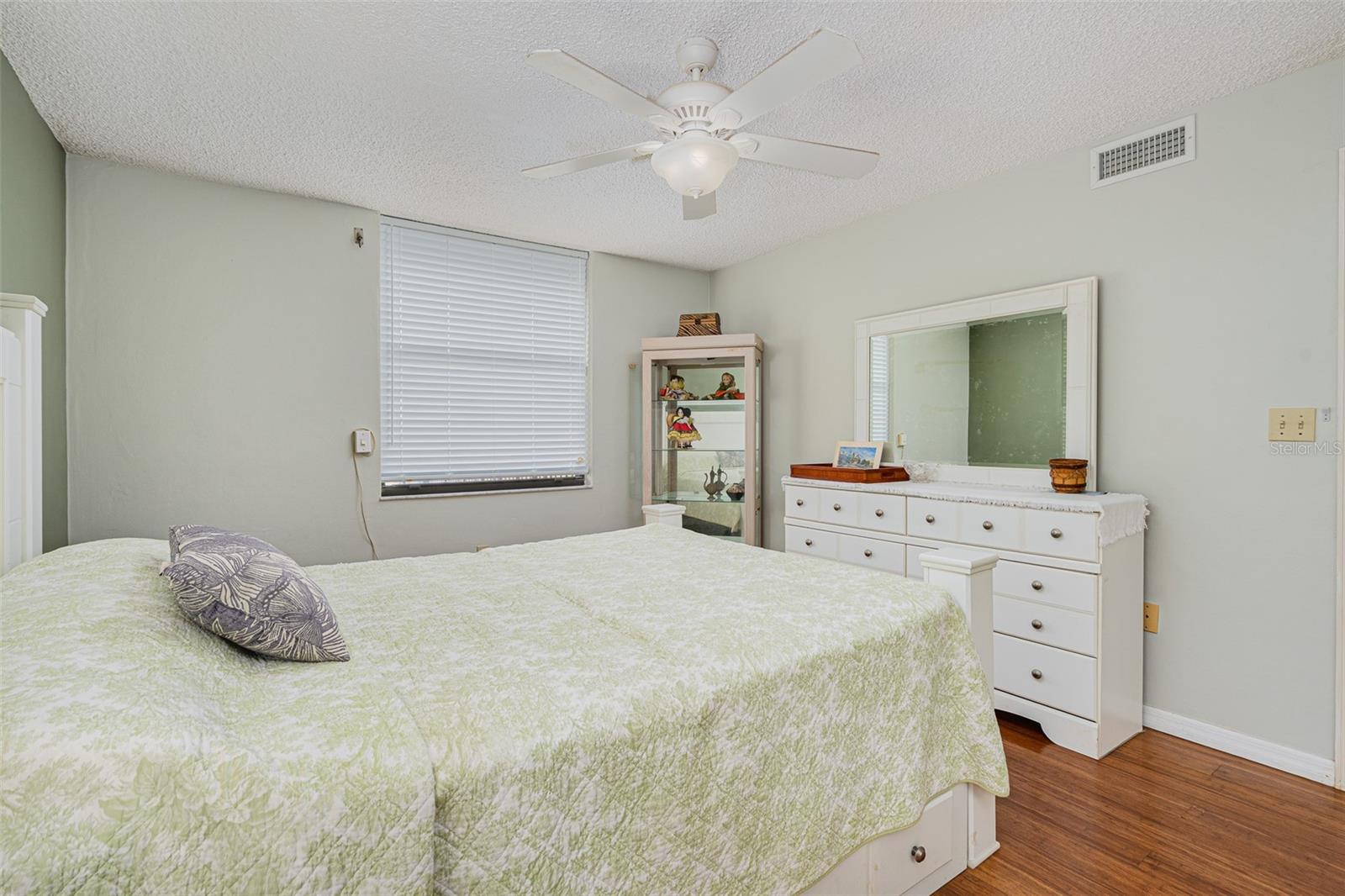 Image 13 of 29 For 3360 Ocean Shore Boulevard 5060