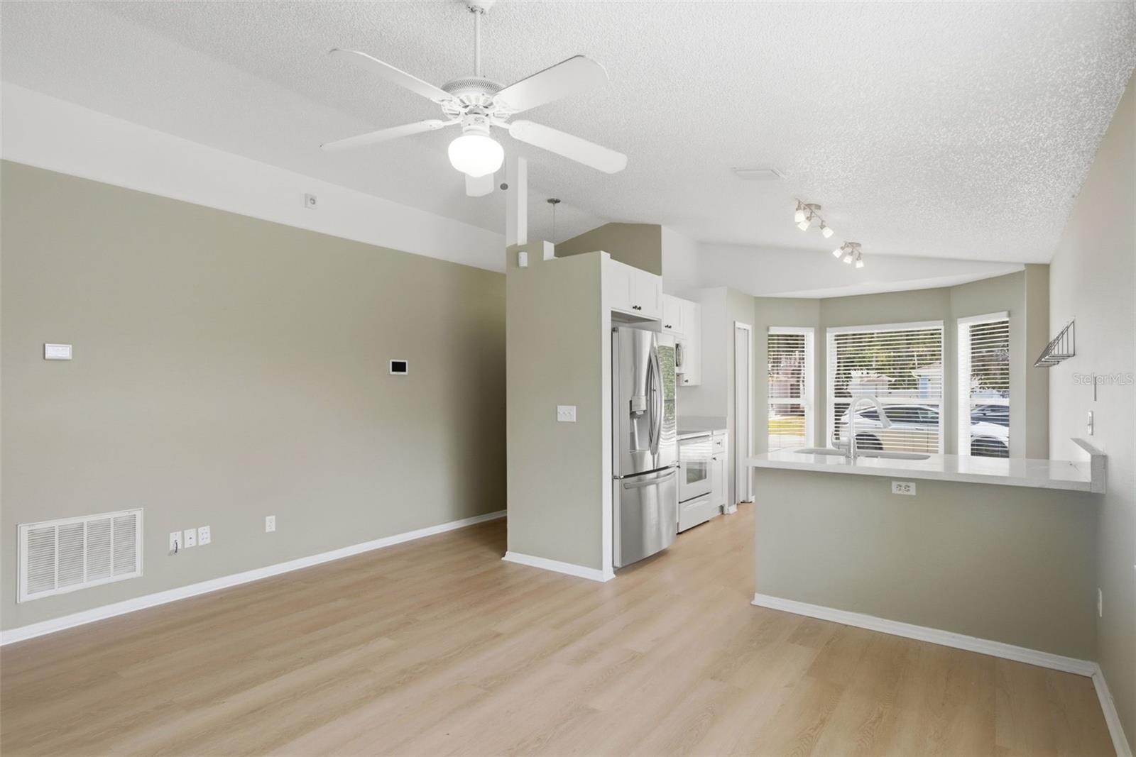 Image 5 of 33 For 2308 Donegan Place