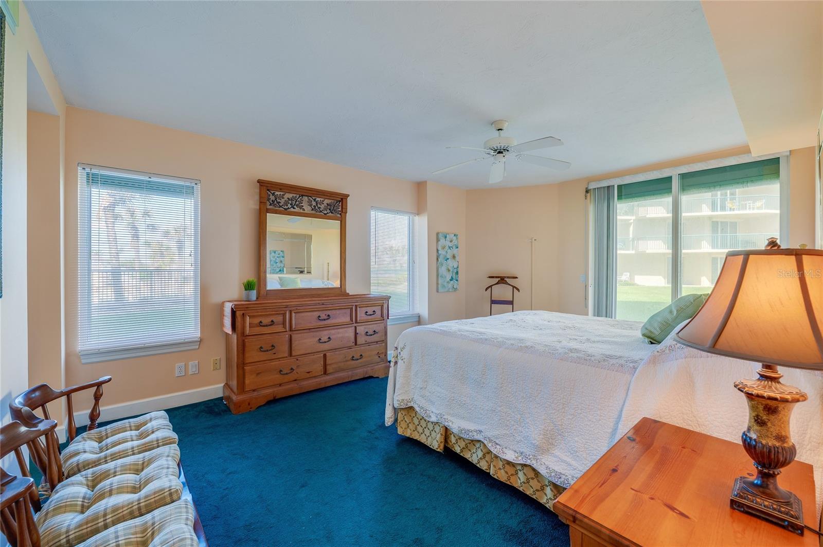 Image 21 of 46 For 4575 Atlantic Avenue 6101