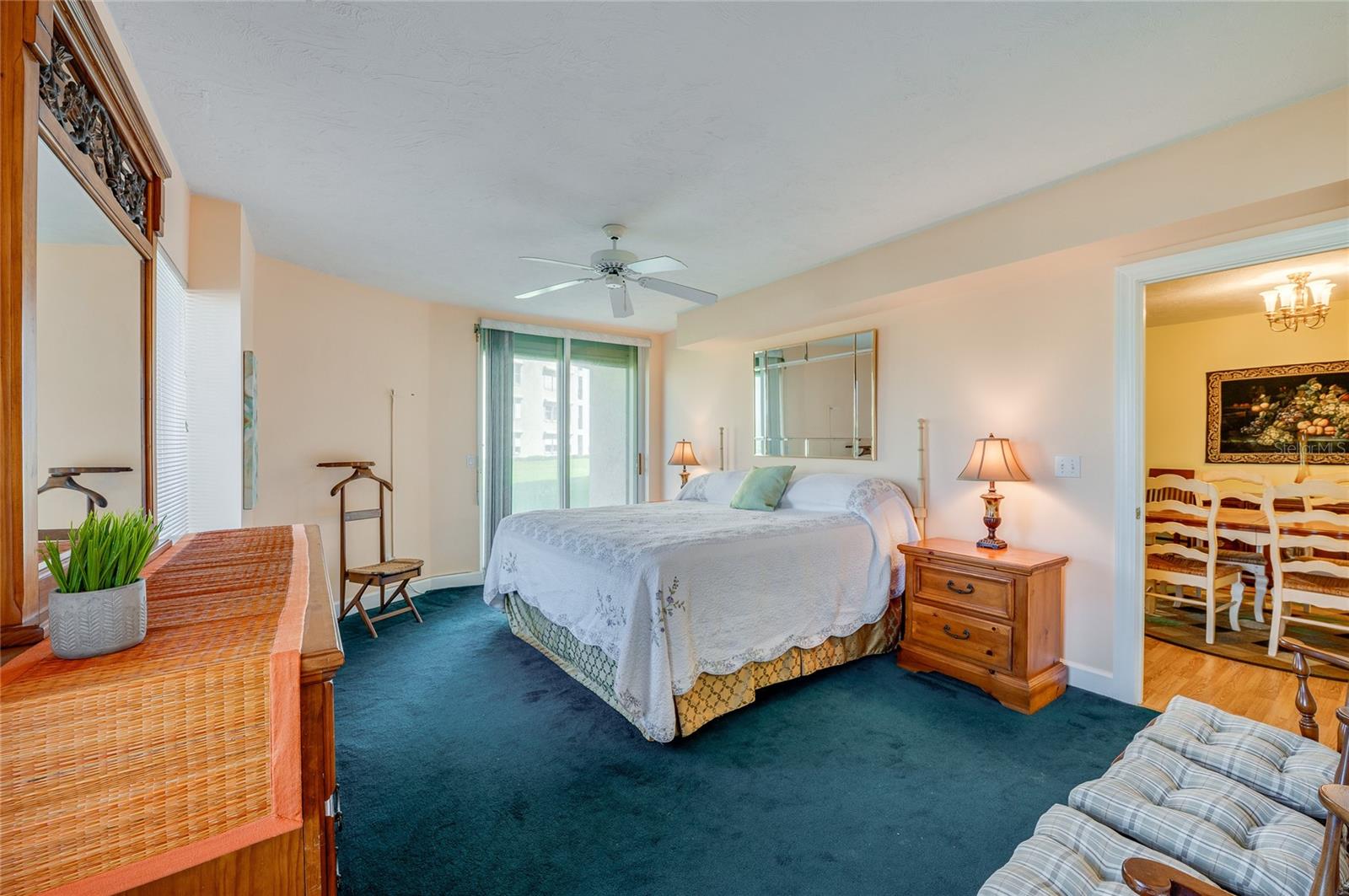 Image 22 of 46 For 4575 Atlantic Avenue 6101