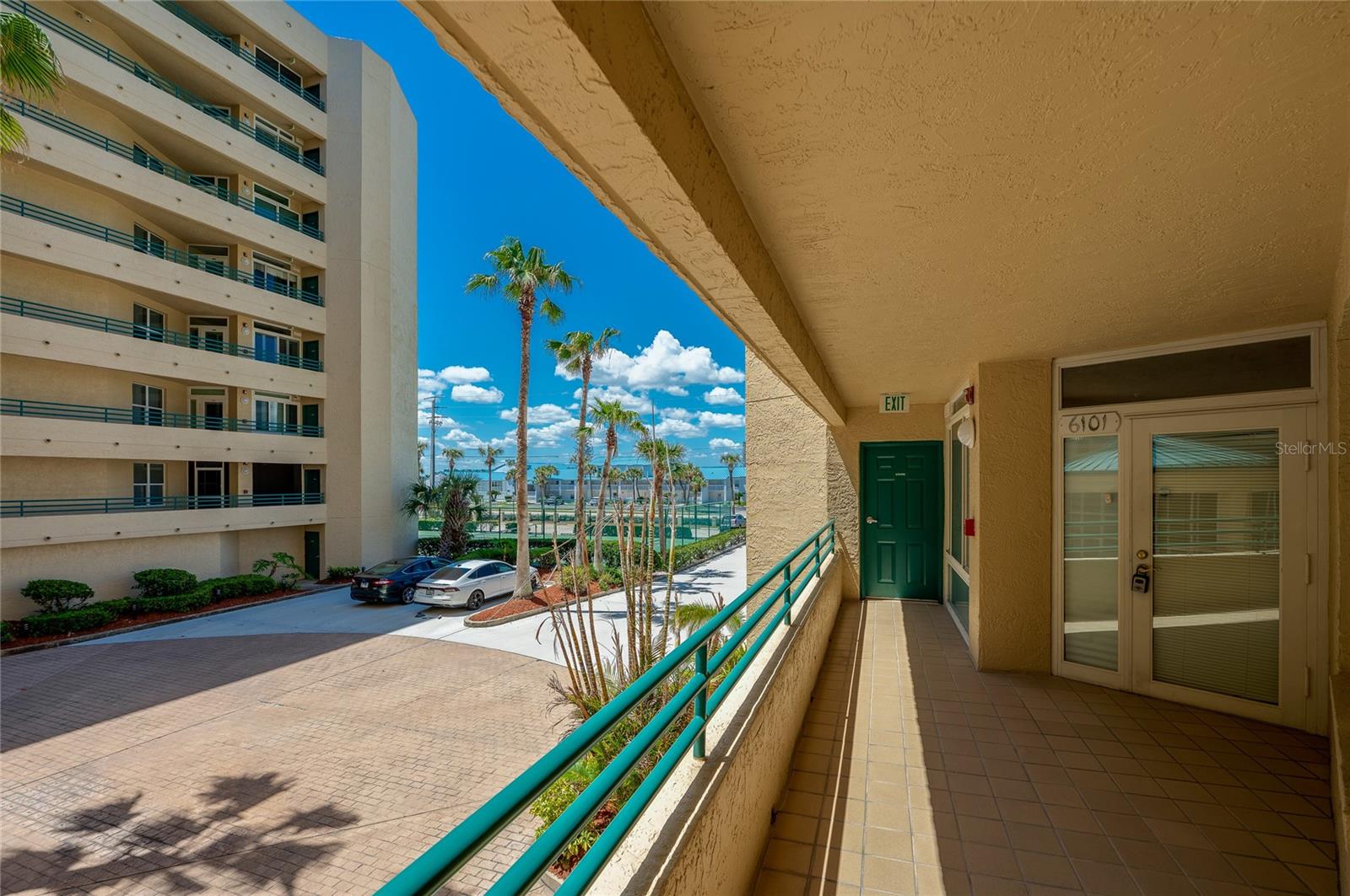 Image 6 of 46 For 4575 Atlantic Avenue 6101