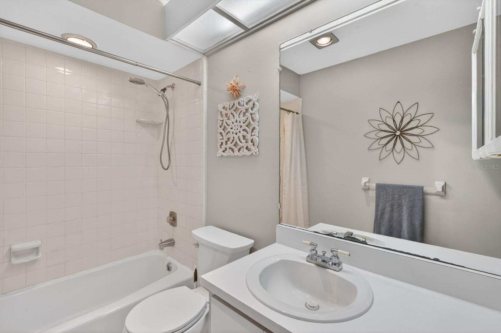 Image 34 of 64 For 26 Baymeadow Court