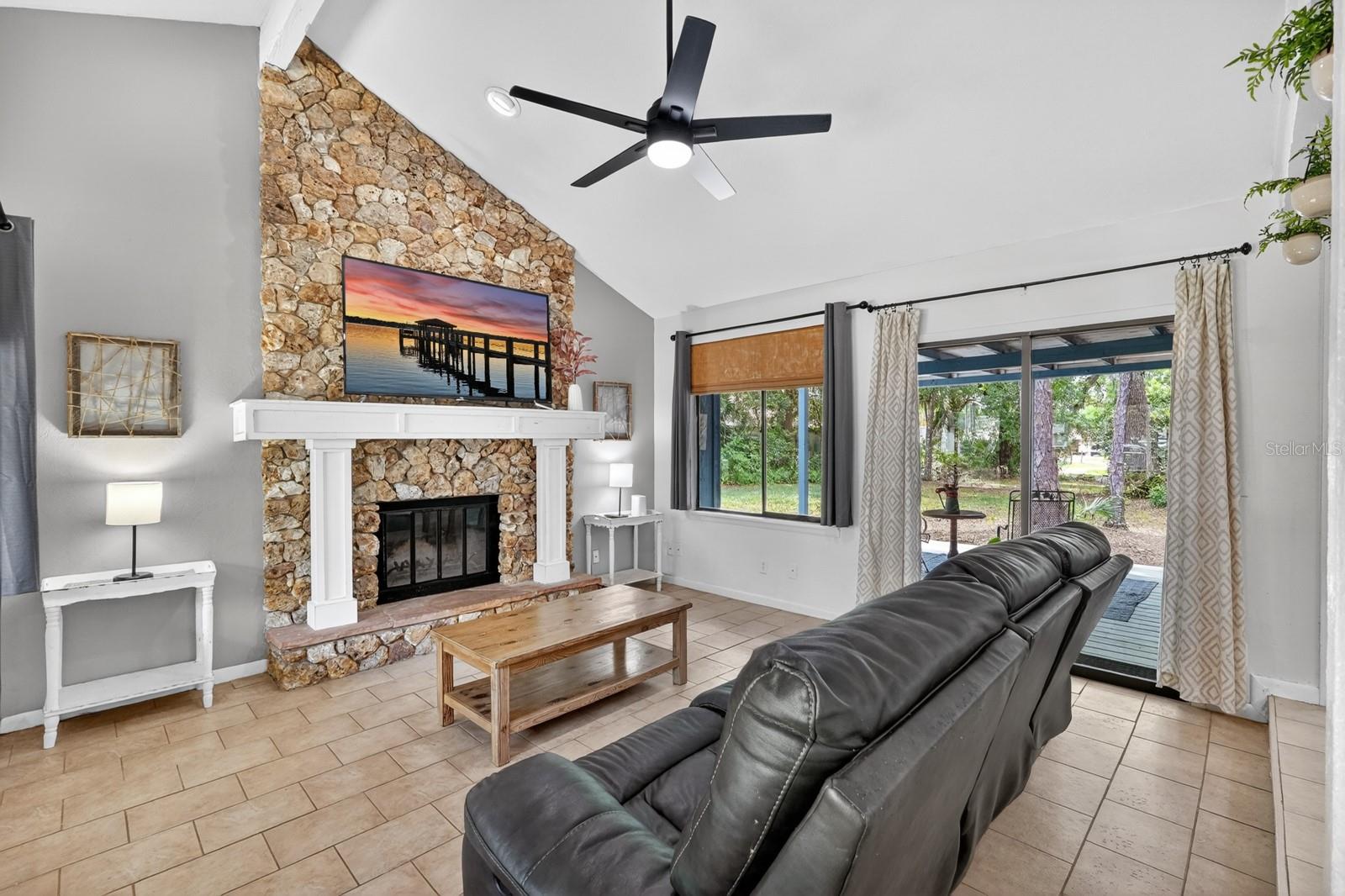 Image 5 of 64 For 26 Baymeadow Court