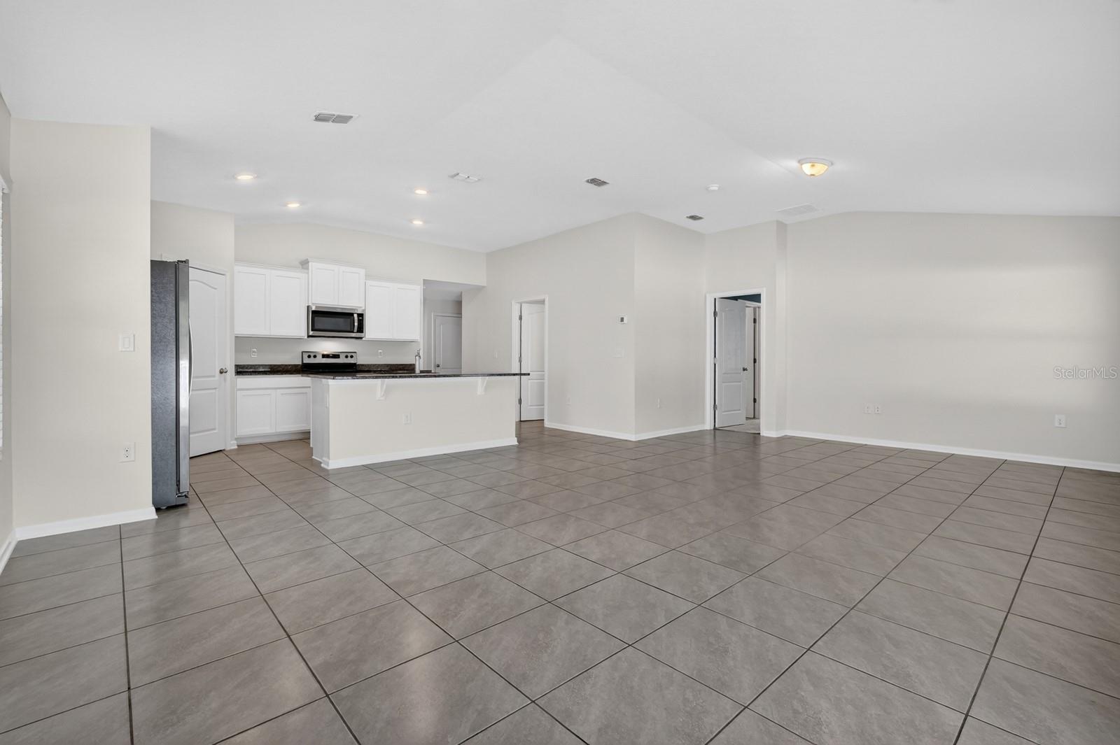 Image 12 of 54 For 75 Rivertown Road
