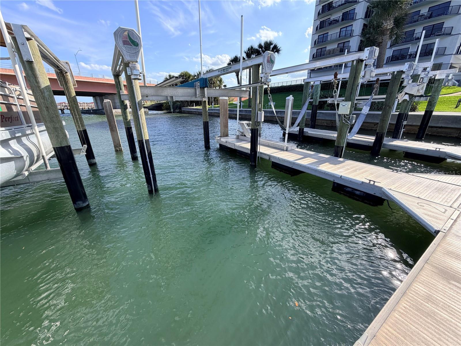 Image 32 of 45 For 501 Causeway  6070