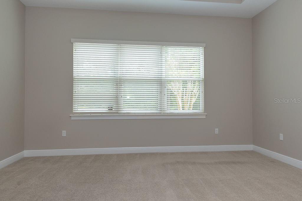 Image 13 of 18 For 906 Victoria Hills Drive S
