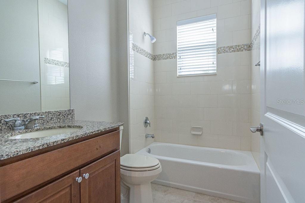 Image 16 of 18 For 906 Victoria Hills Drive S