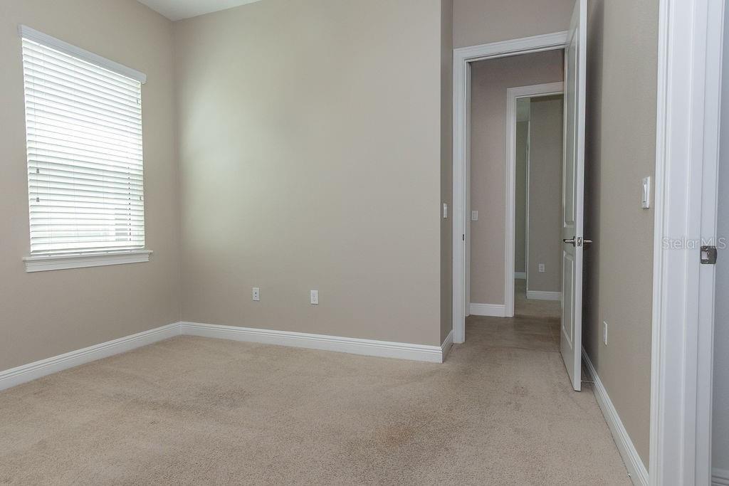 Image 17 of 18 For 906 Victoria Hills Drive S
