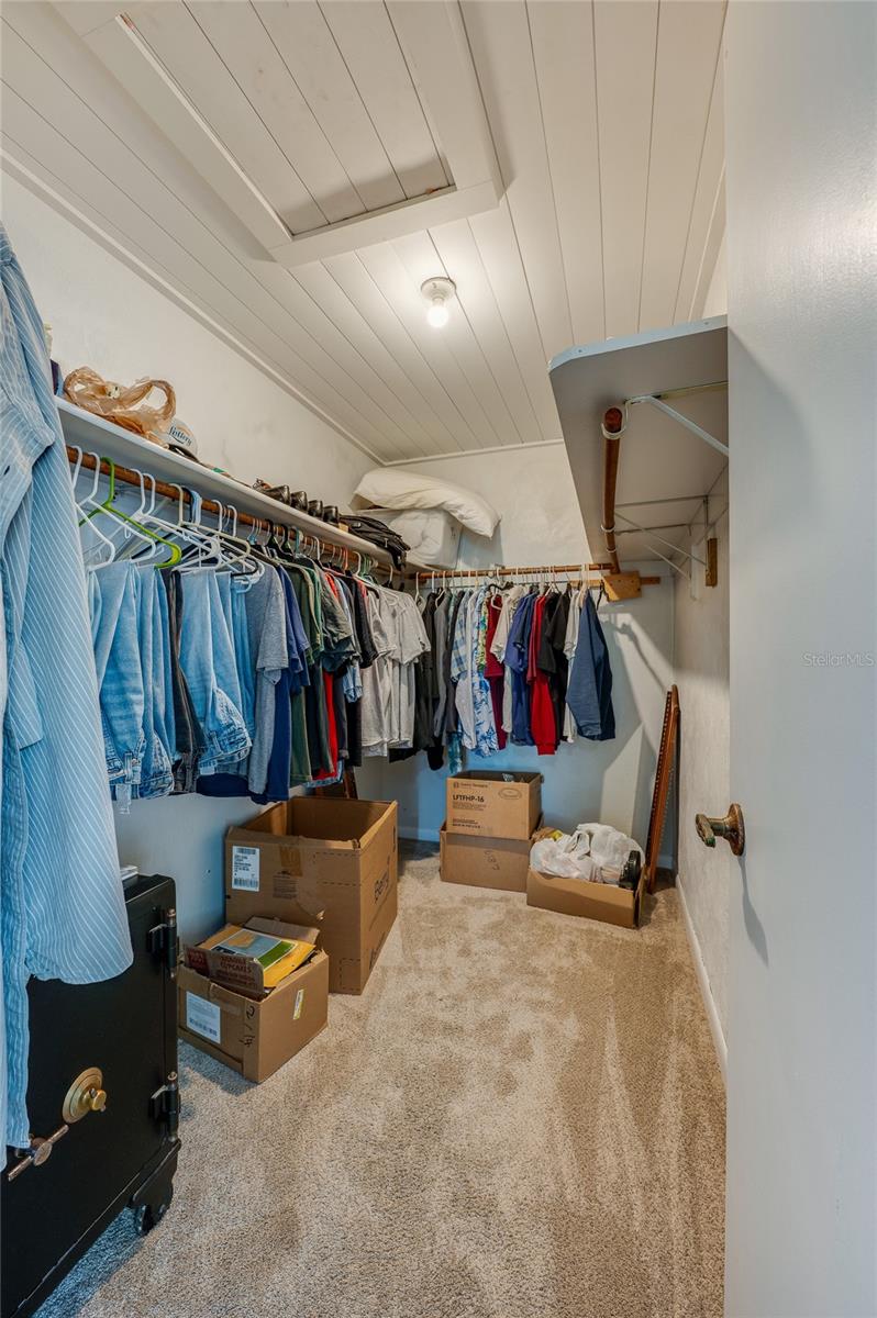 Image 18 of 41 For 667 George Miller Circle