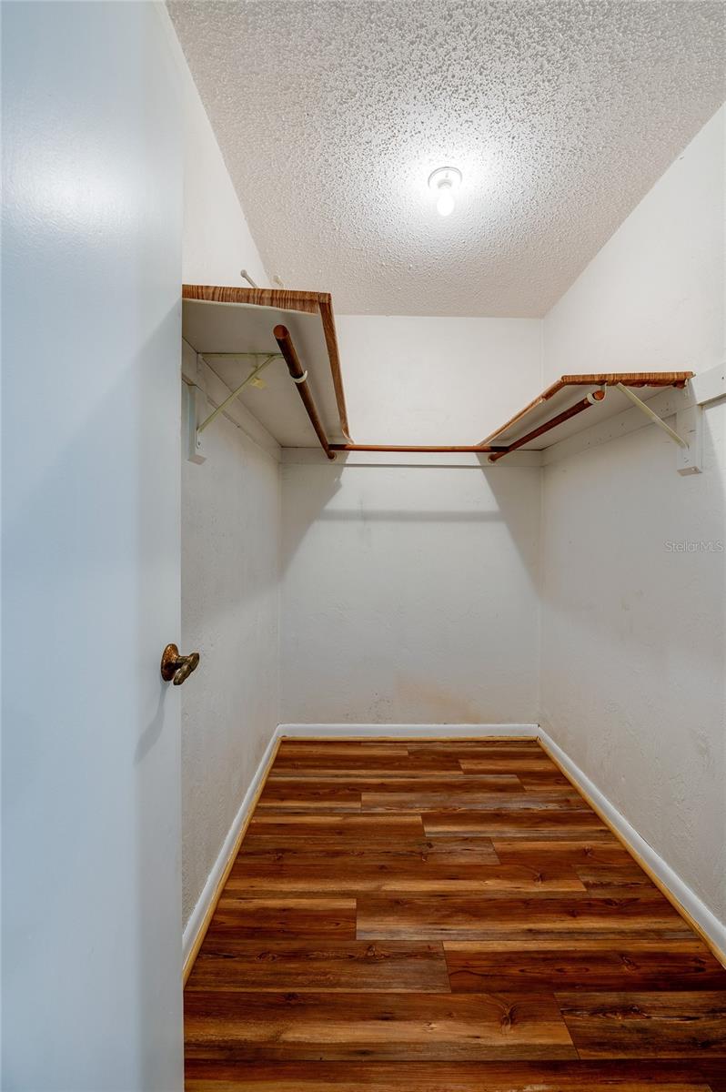 Image 21 of 41 For 667 George Miller Circle