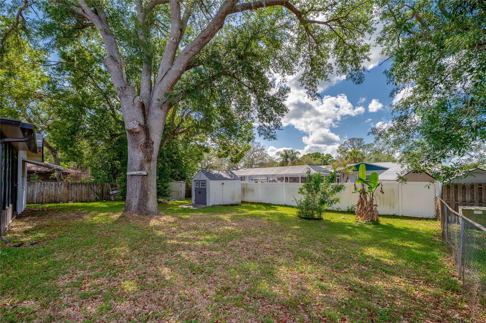 Image 30 of 41 For 667 George Miller Circle