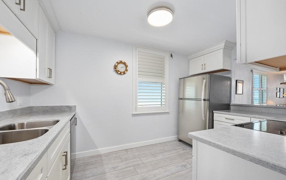 Image 21 of 57 For 3370 Ocean Shore Boulevard 4070