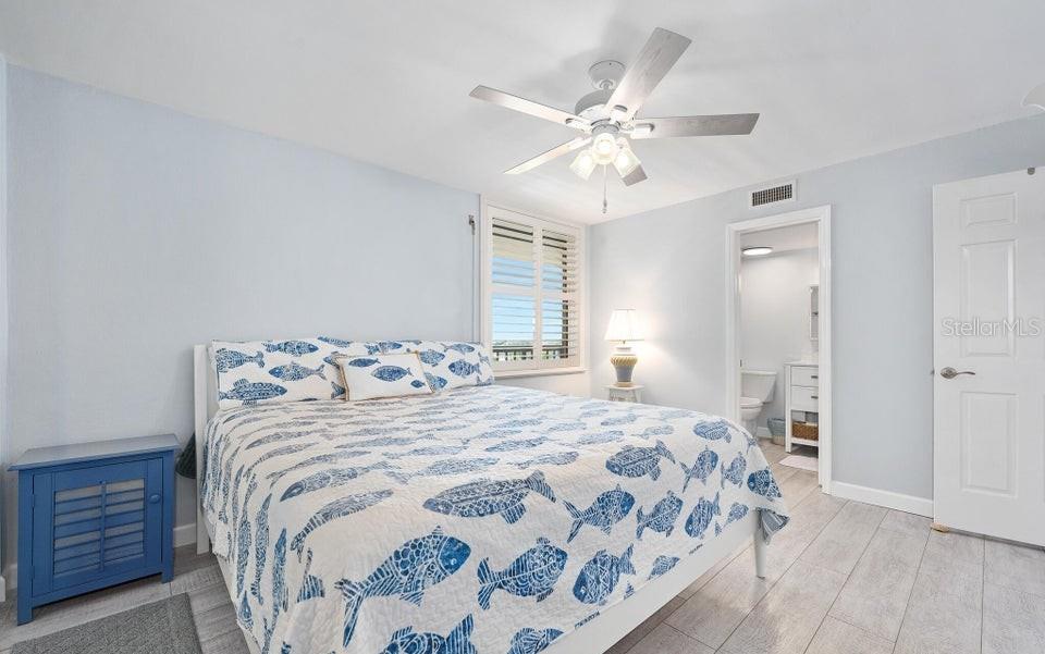 Image 24 of 57 For 3370 Ocean Shore Boulevard 4070