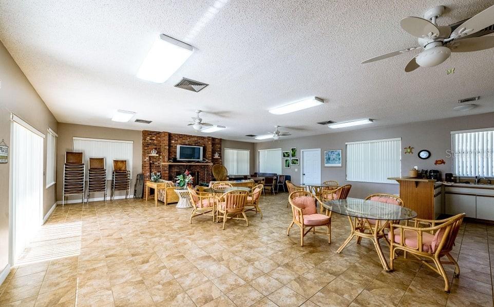 Image 45 of 57 For 3370 Ocean Shore Boulevard 4070