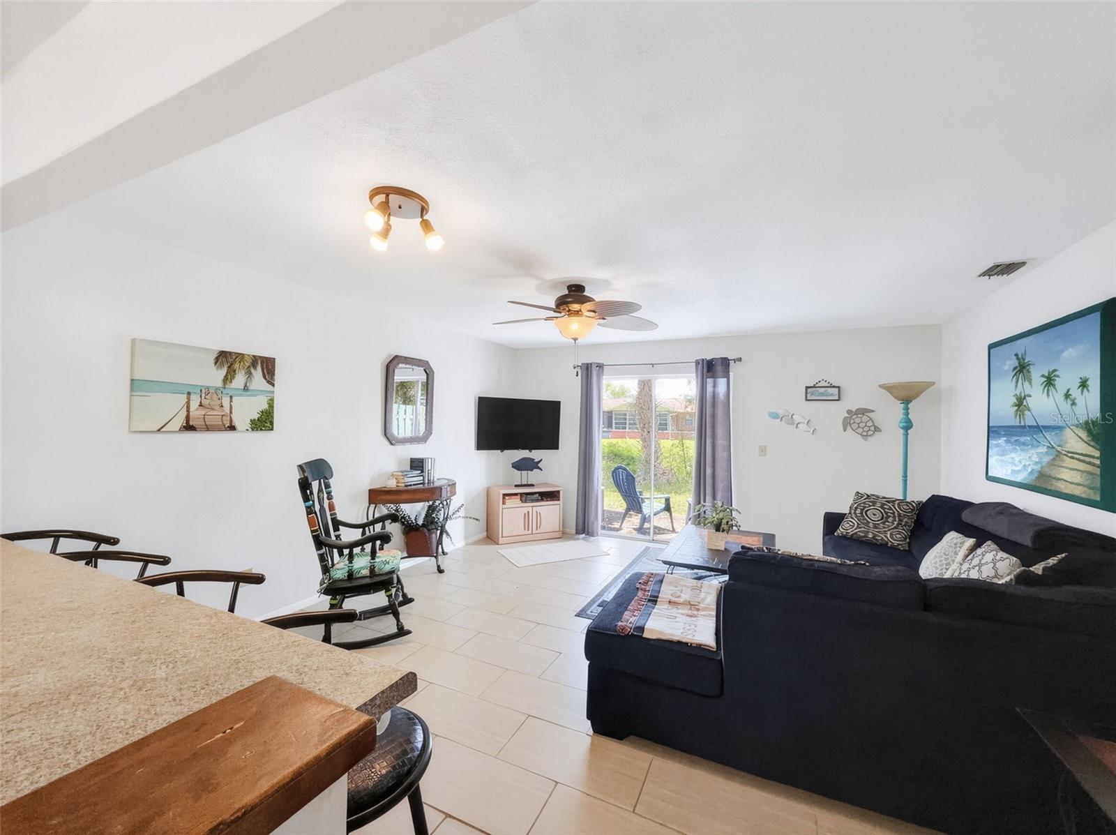 Image 11 of 25 For 175 Yorktowne Drive Ut11